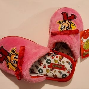Cindy lu🔴 from the grinch, slippers